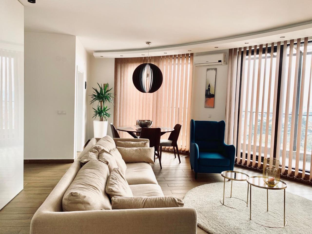Appartamento Exclusive Penthouse In Central Belgrado Esterno foto